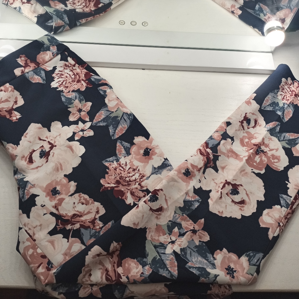 Cynthia Rowley Floral Ankle Pants Navy Pink Mid-Rise- US Size 6